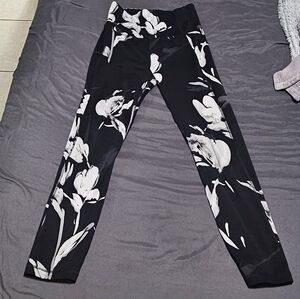 All in motion patern leggings